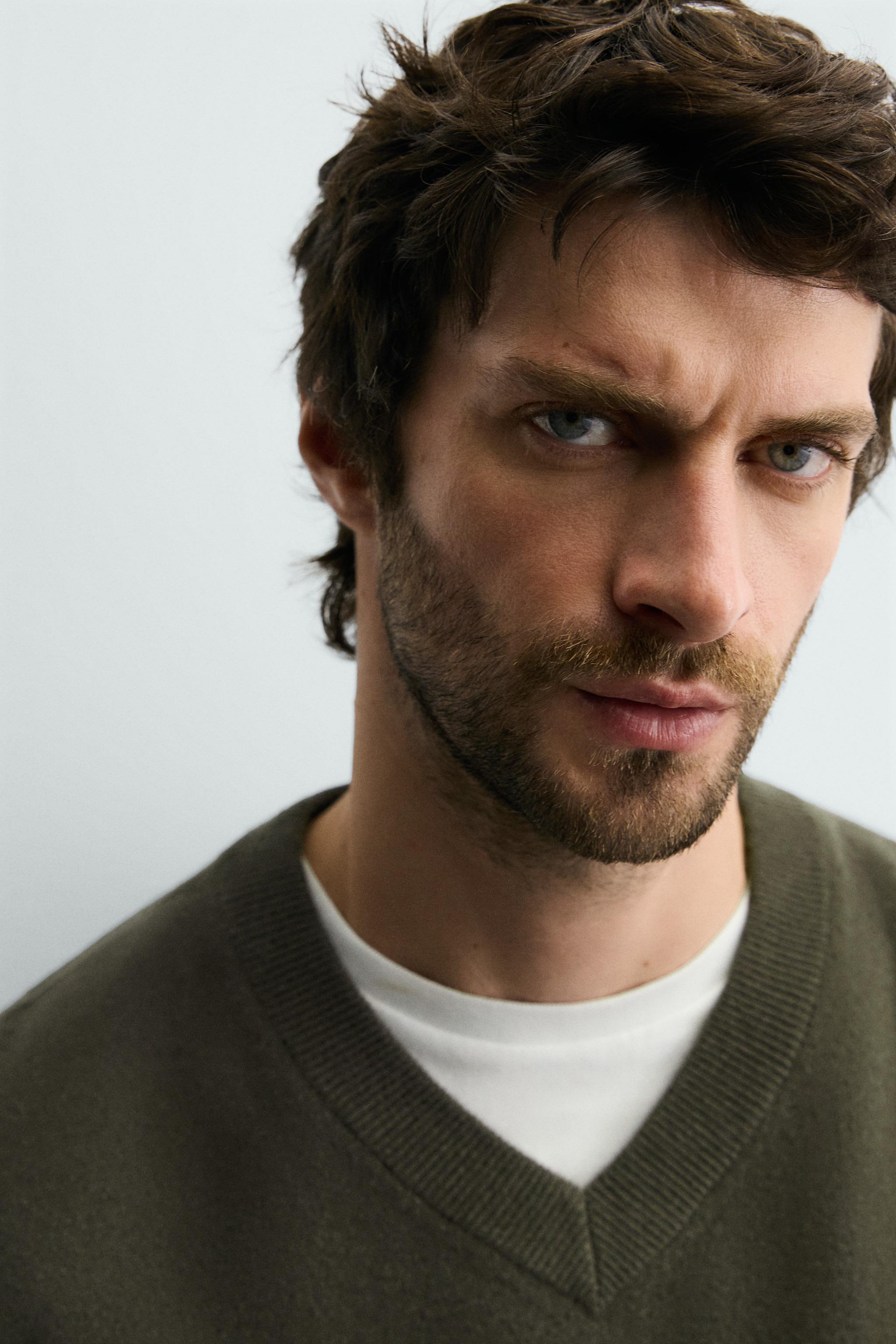 PULL 100 % LAINE À COL EN V